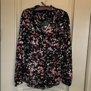 Two by Vince Camuto Black and Pink Patterned Blouse